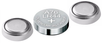 LR44