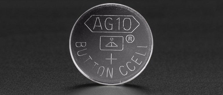 AG10